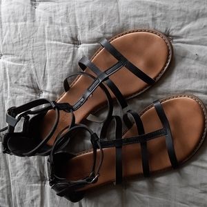 3/$15 Sandals - Old Navy